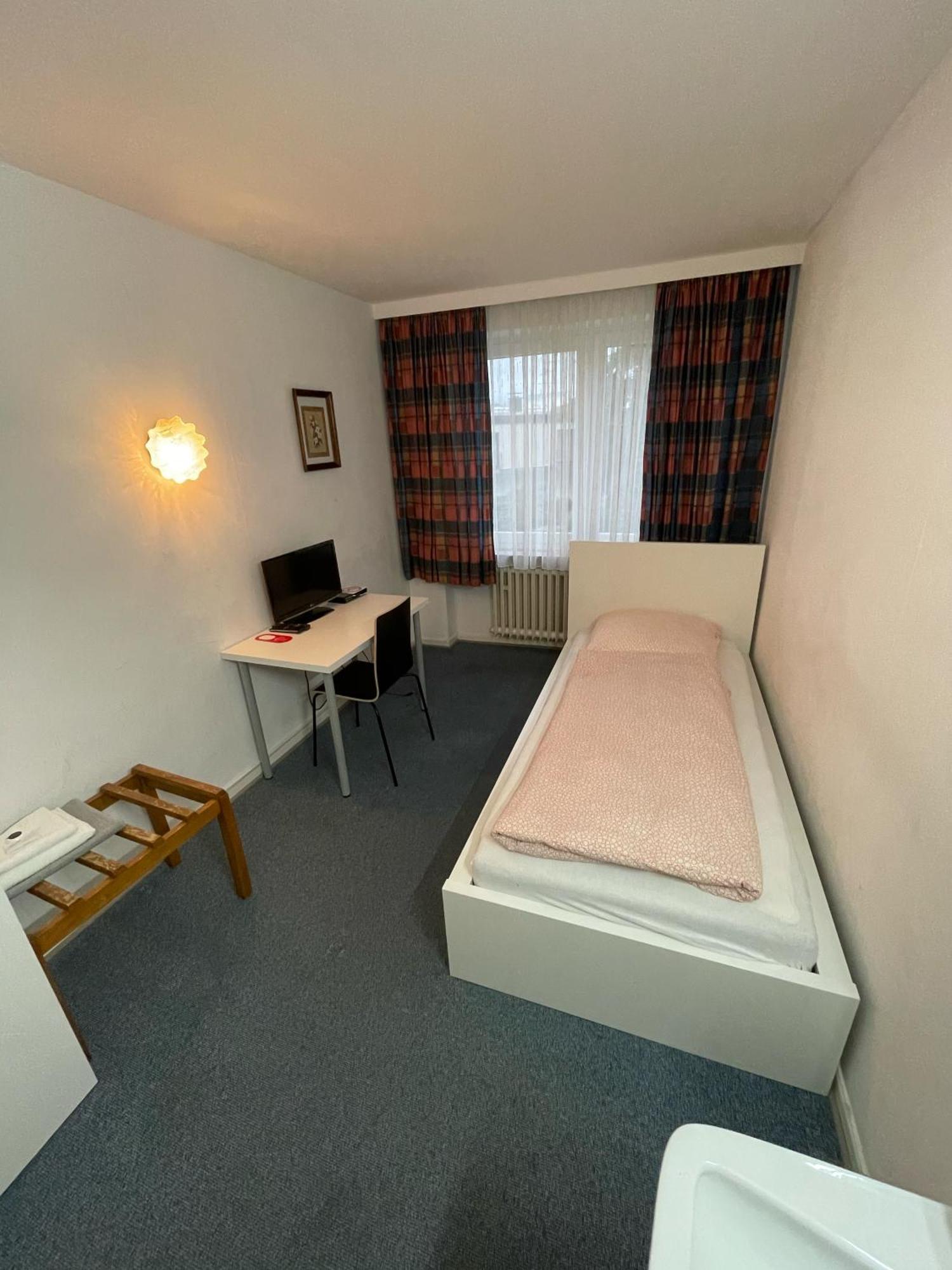 Haven Hotels - Hotel Am Stadion Leverkusen Chambre photo