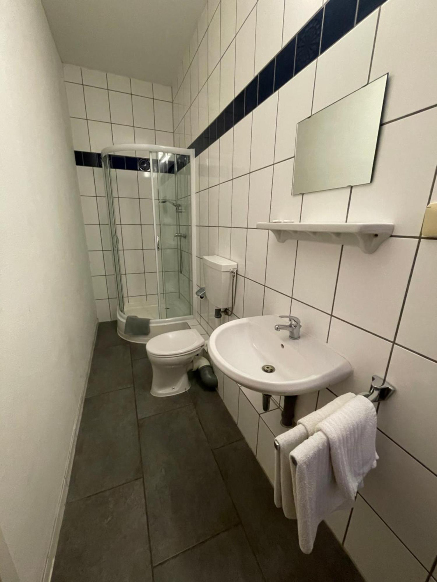 Haven Hotels - Hotel Am Stadion Leverkusen Chambre photo